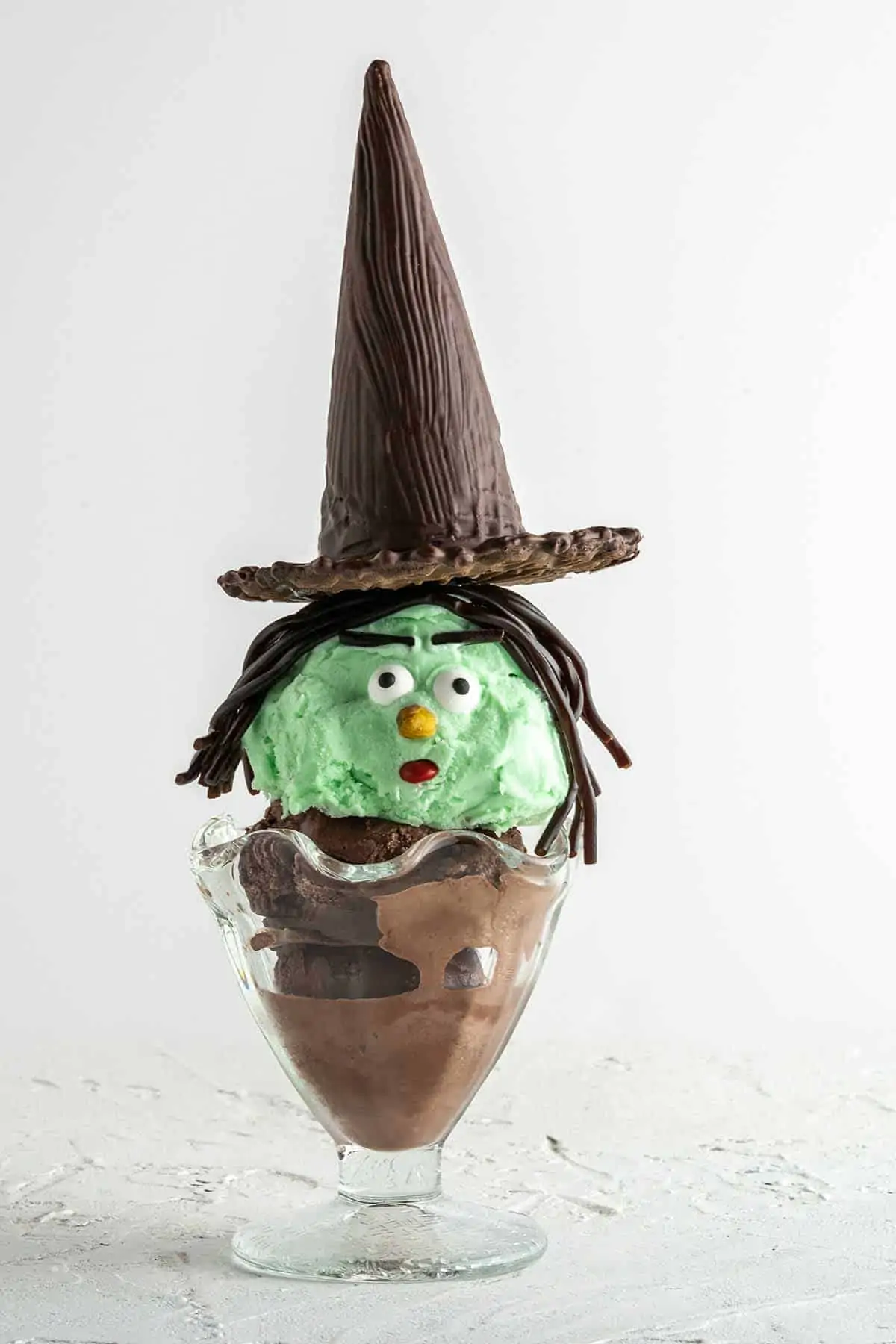 Halloween witch ice cream sundaes