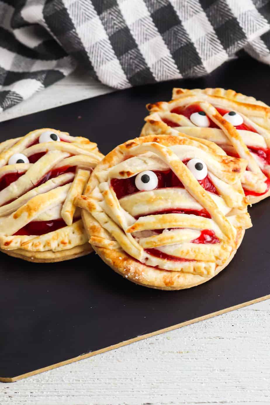 Mummy pies as Cheap Halloween treats 