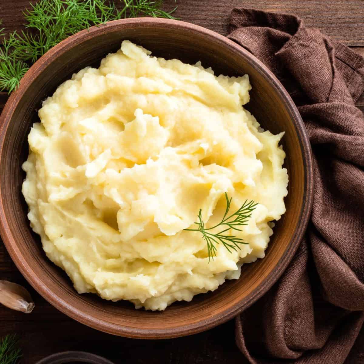 30+ Easy and Cheap Thanksgiving Meals You Can Make This Year